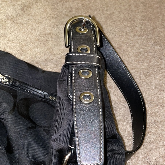 Coach Signature C Handbag - Picture 5 of 5